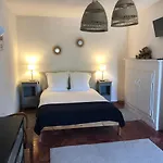 فندق مبيت وإفطار En D'hotes La Vigenna 3*
